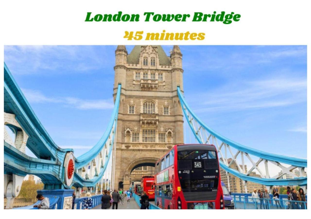 Elegant & Spacious 2Br London Hideaway- King Bed, Sleeps 6 - Parking- Instant Book- 20 Percent Off Limited Time! بارنيت المظهر الخارجي الصورة